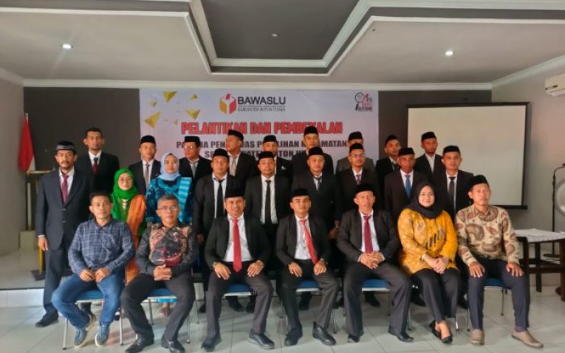 18 Orang Panwaslu Kecamatan Resmi Dilantik, Ketua Bawaslu Butur Minta Segera Bangun Koordinasi