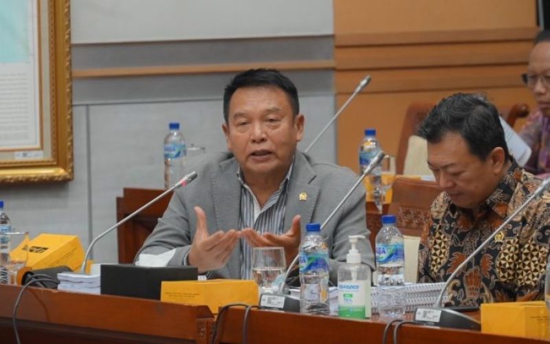 TB Hasanuddin: Serangan Siber Terus Berulang, Ini Kecelakaan atau Kebodohan Nasional