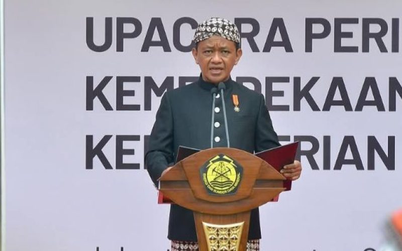 Menteri Energi dan Sumber Daya Mineral yang juga Ketua Umum Partai Golkar, Bahlil Lahadalia. Foto: Dok. Facebook/@bahlillahadalia