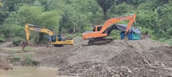 Alat yang digunakan di wilayah pertambangan ilegal, di wilayah desa balayo, pohuwato. foto: istimewa